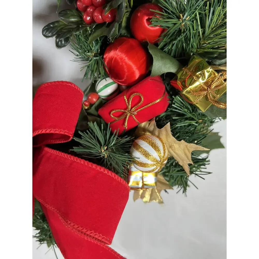 Vintage 16” Christmas Wreath Wood Beads Santa Bear Mouse Velvet Bow Gold & Red